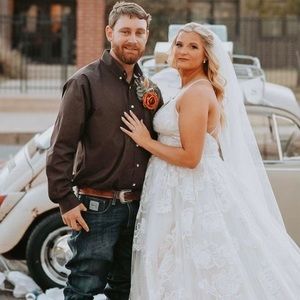 Meet your Posher, Brady